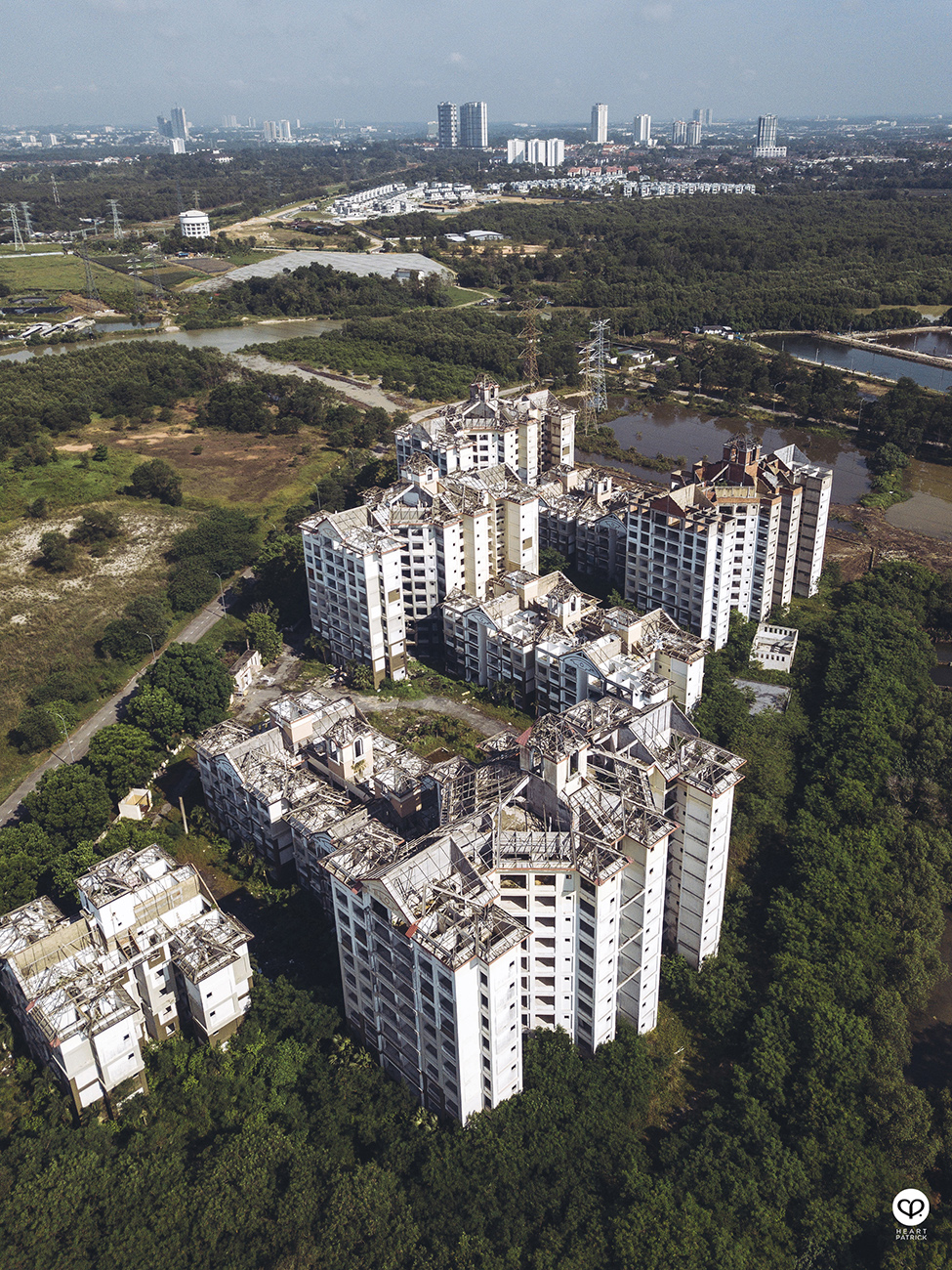 heartpatrick urban exploring taman bayu tebrau permas jaya johor bahru