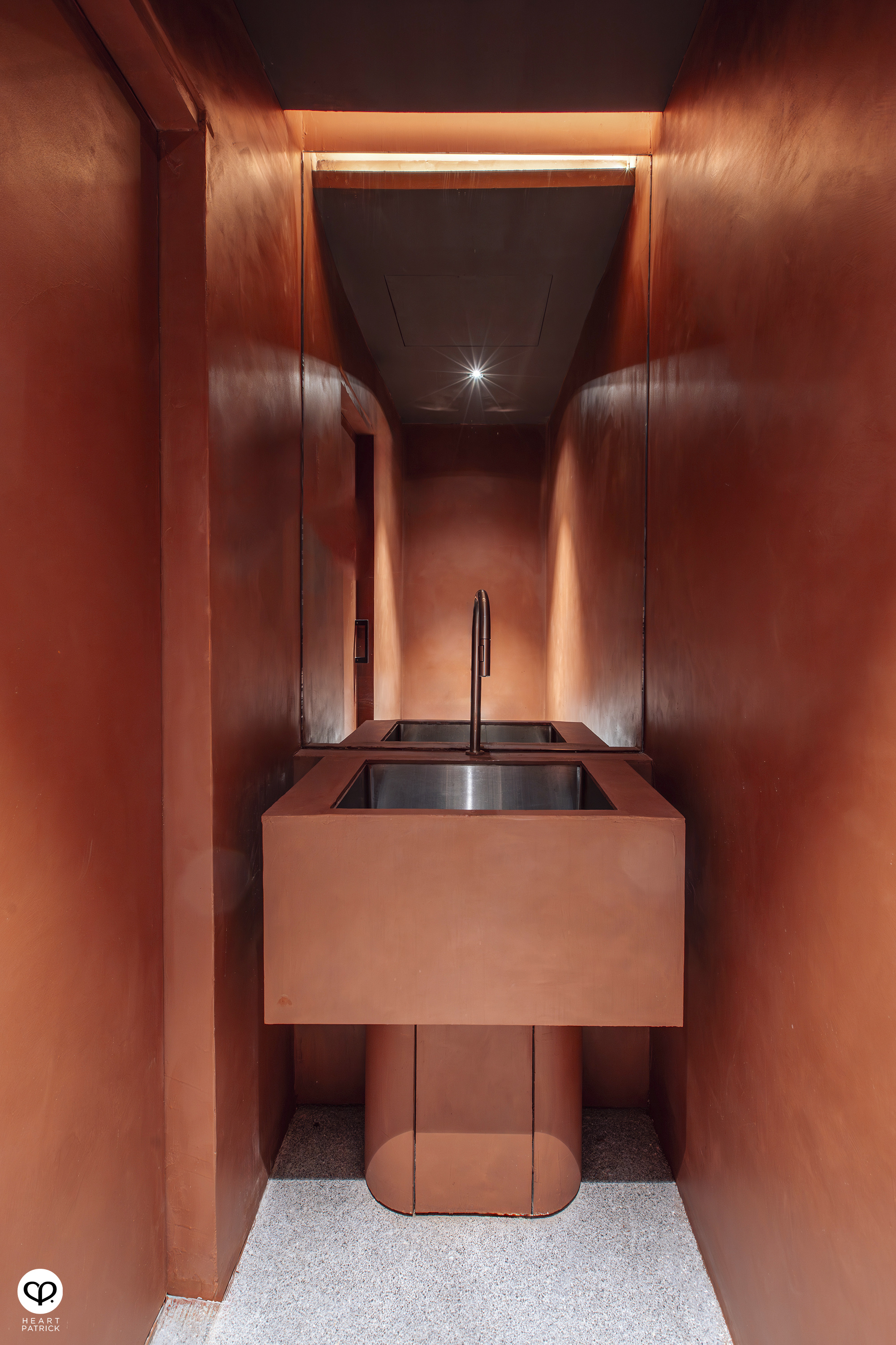 heartpatrick malaysia kuala lumpur interior portrait photography thai odyssey datum jelatek mall