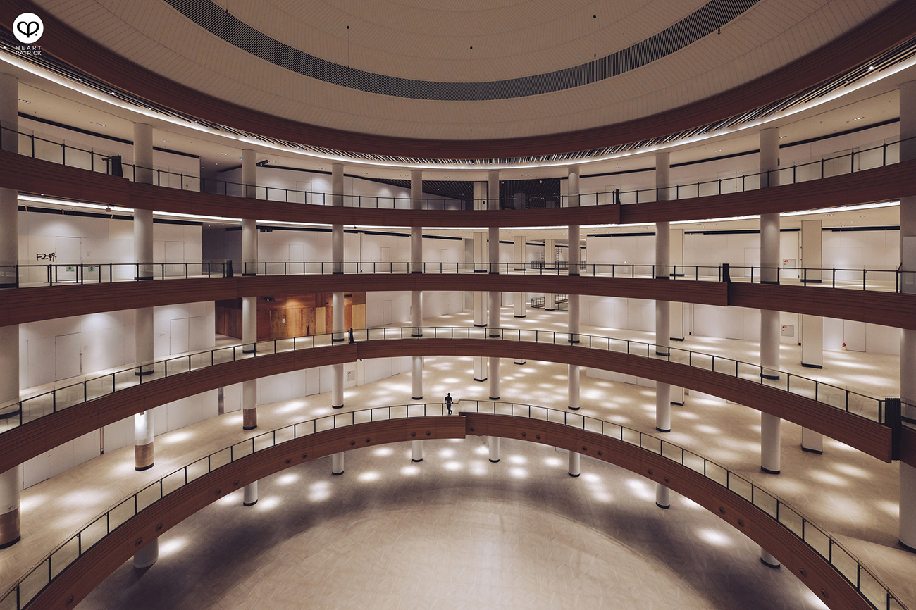 heartpatrick urban exploring tropicana gardens mall kota damansara