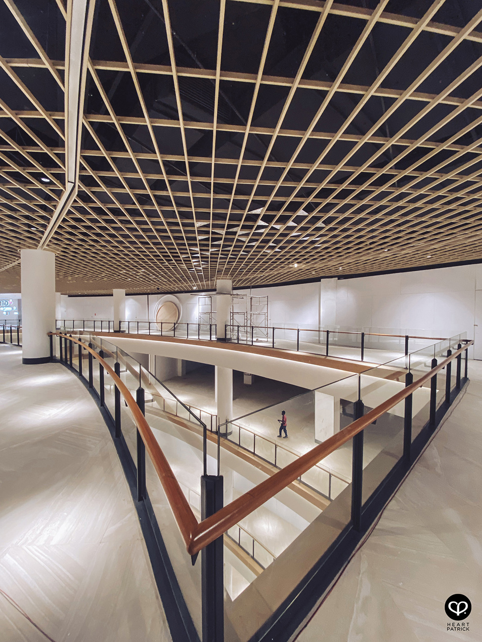 heartpatrick urban exploring tropicana gardens mall kota damansara