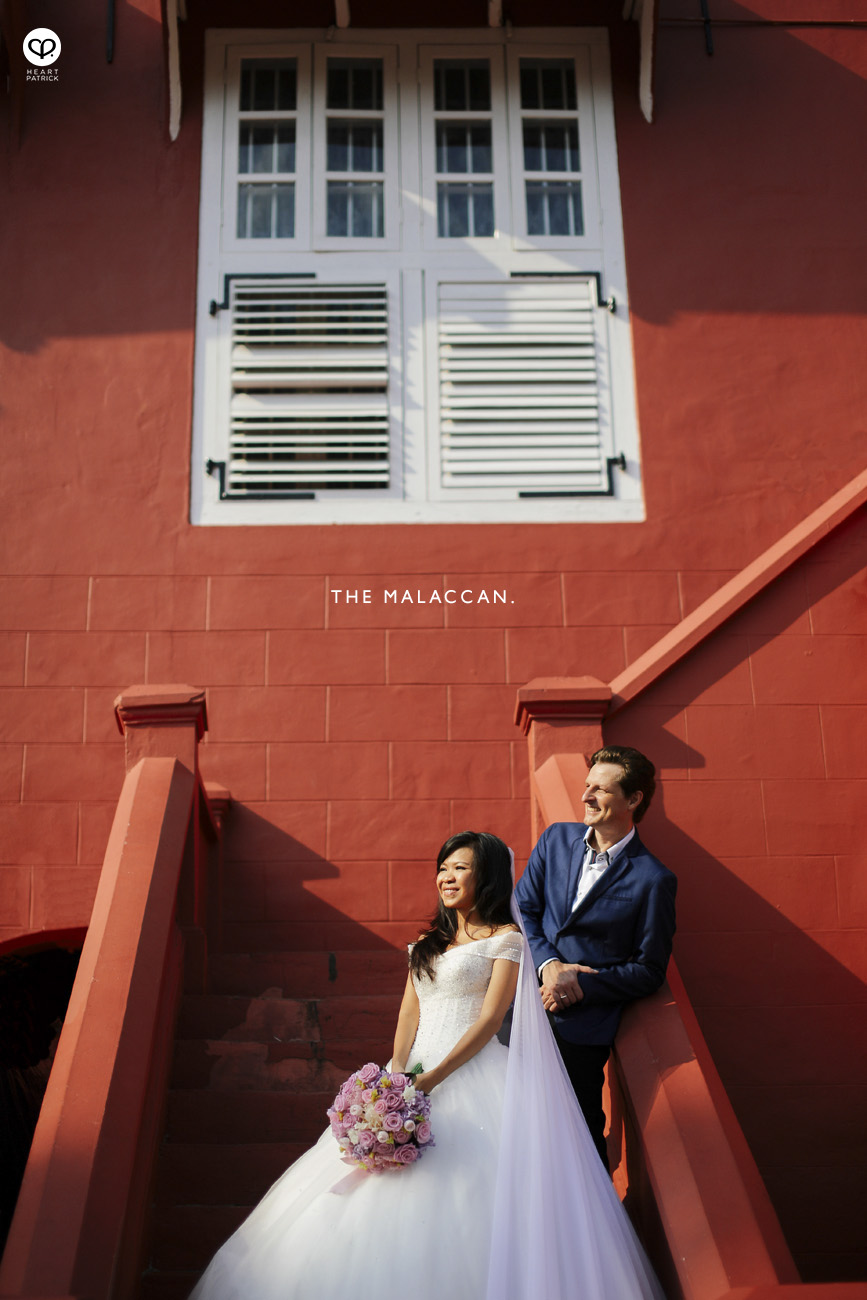 prewedding portrait photography malacca melaka jonker stadthuys heritage