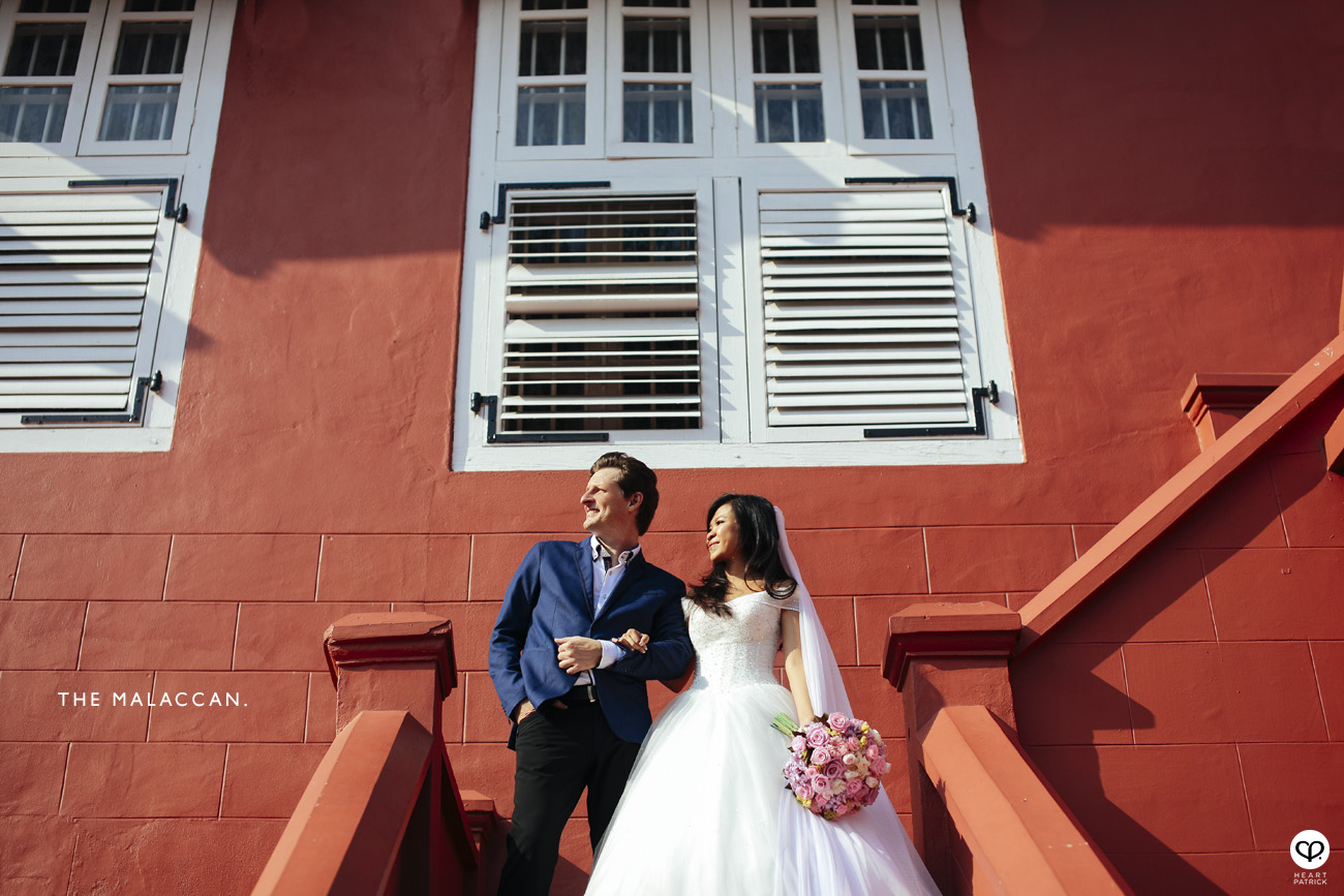 prewedding portrait photography malacca melaka jonker stadthuys heritage