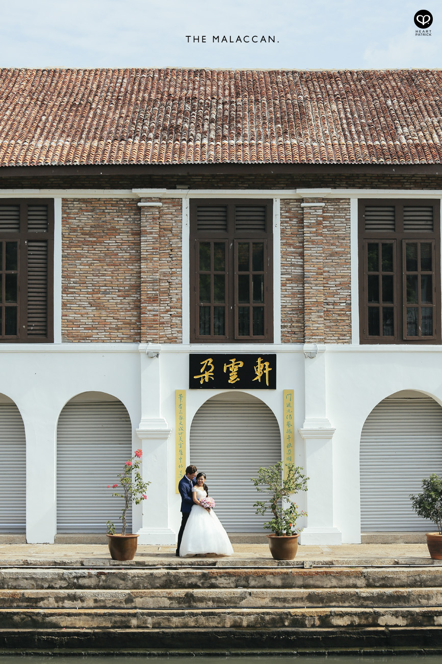 prewedding portrait photography malacca melaka jonker stadthuys heritage