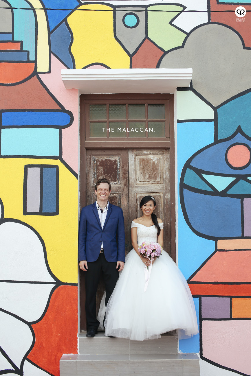 prewedding portrait photography malacca melaka jonker stadthuys heritage riverside riverwalk